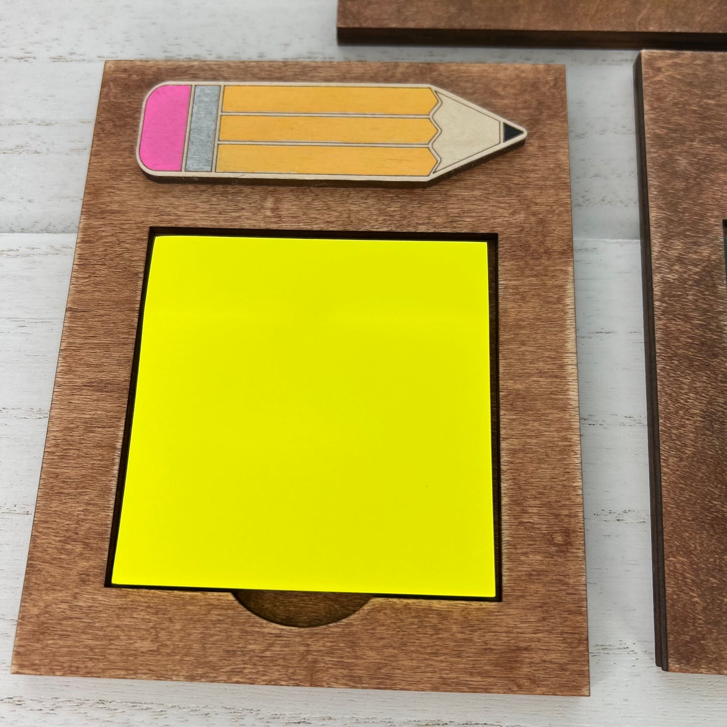 Personalized sticky note holder pencil design