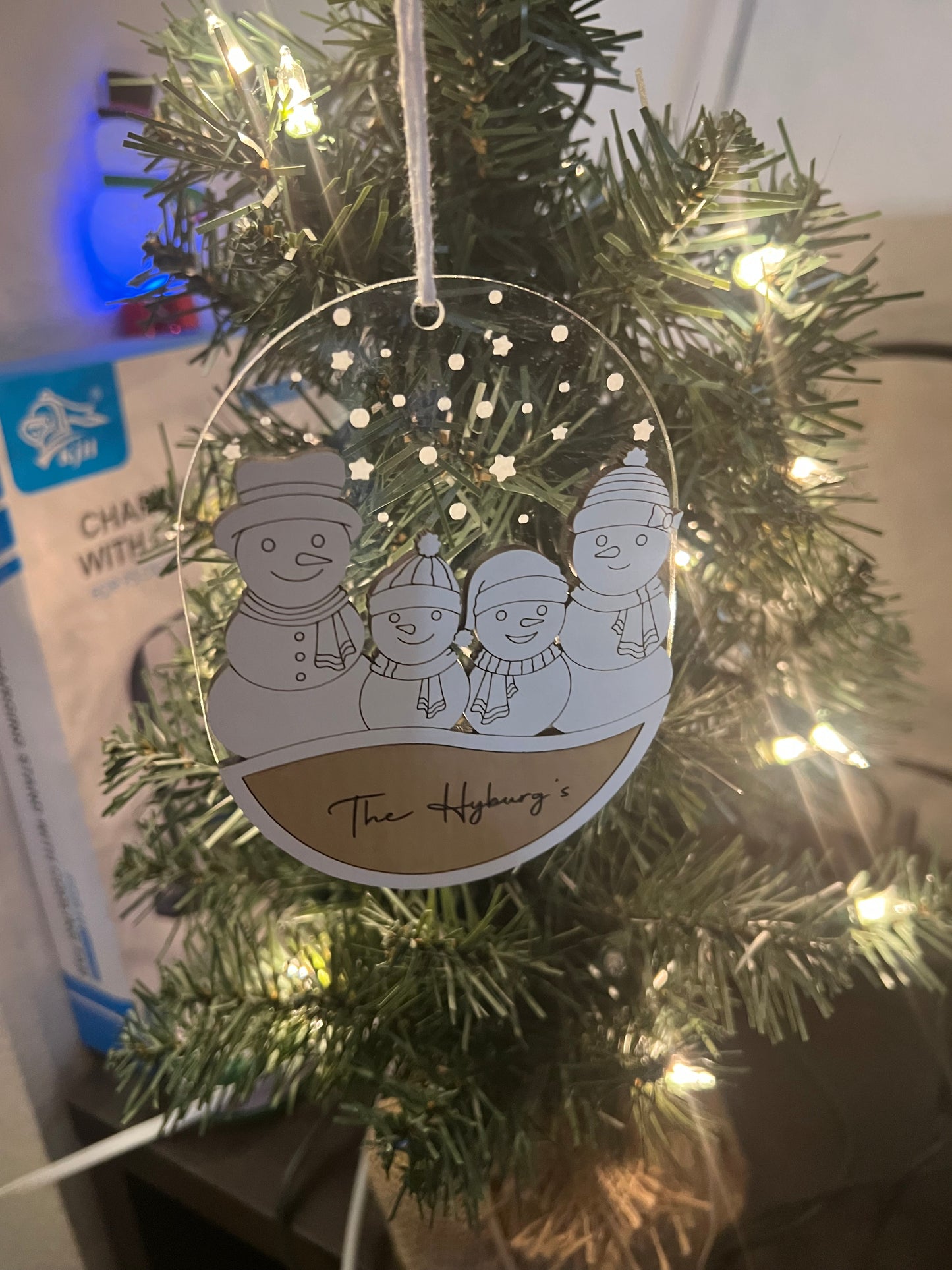 Personalized snowman family ornament 2025 up to 6 children