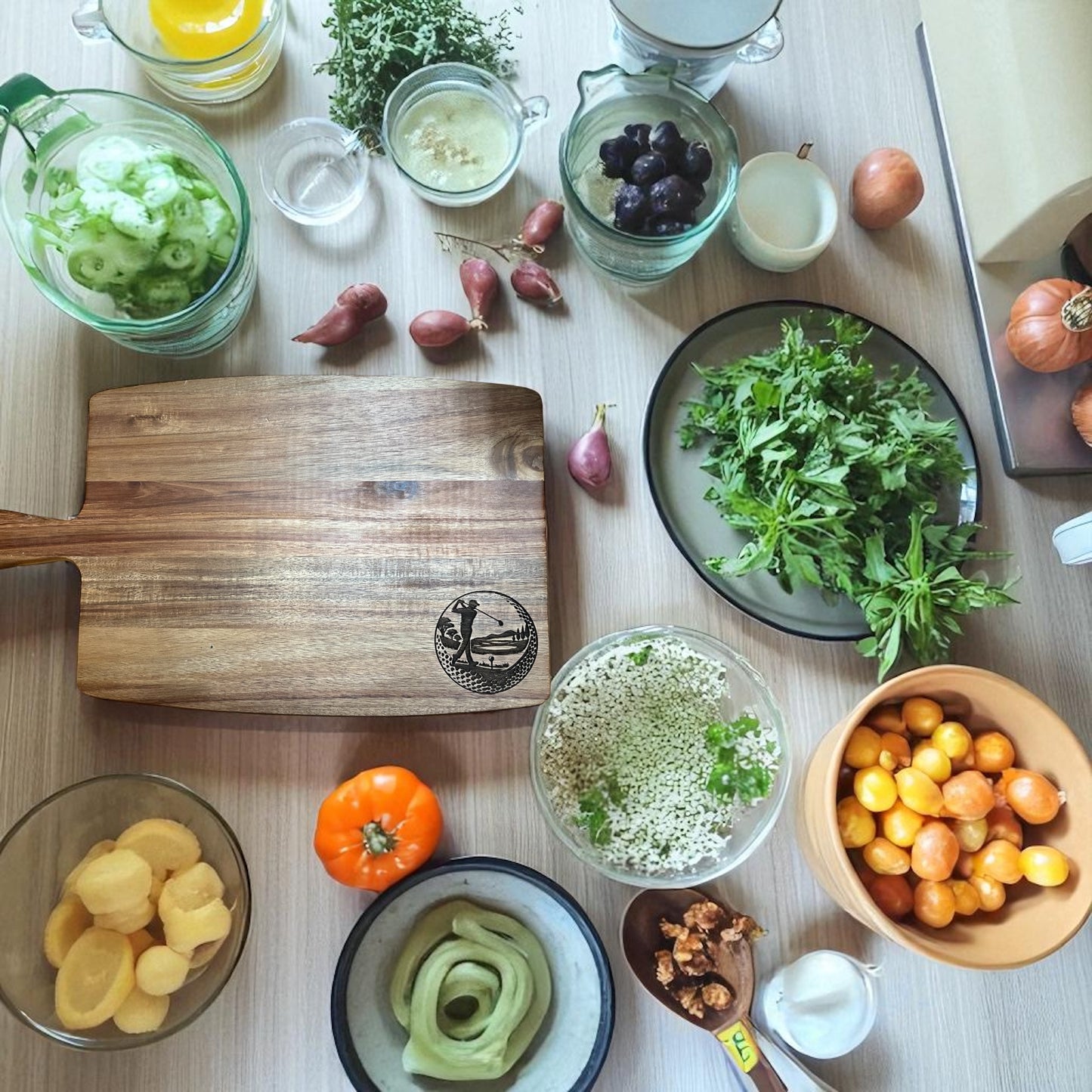 Personalized engraved Acacia Wood Cutting Board with Handle