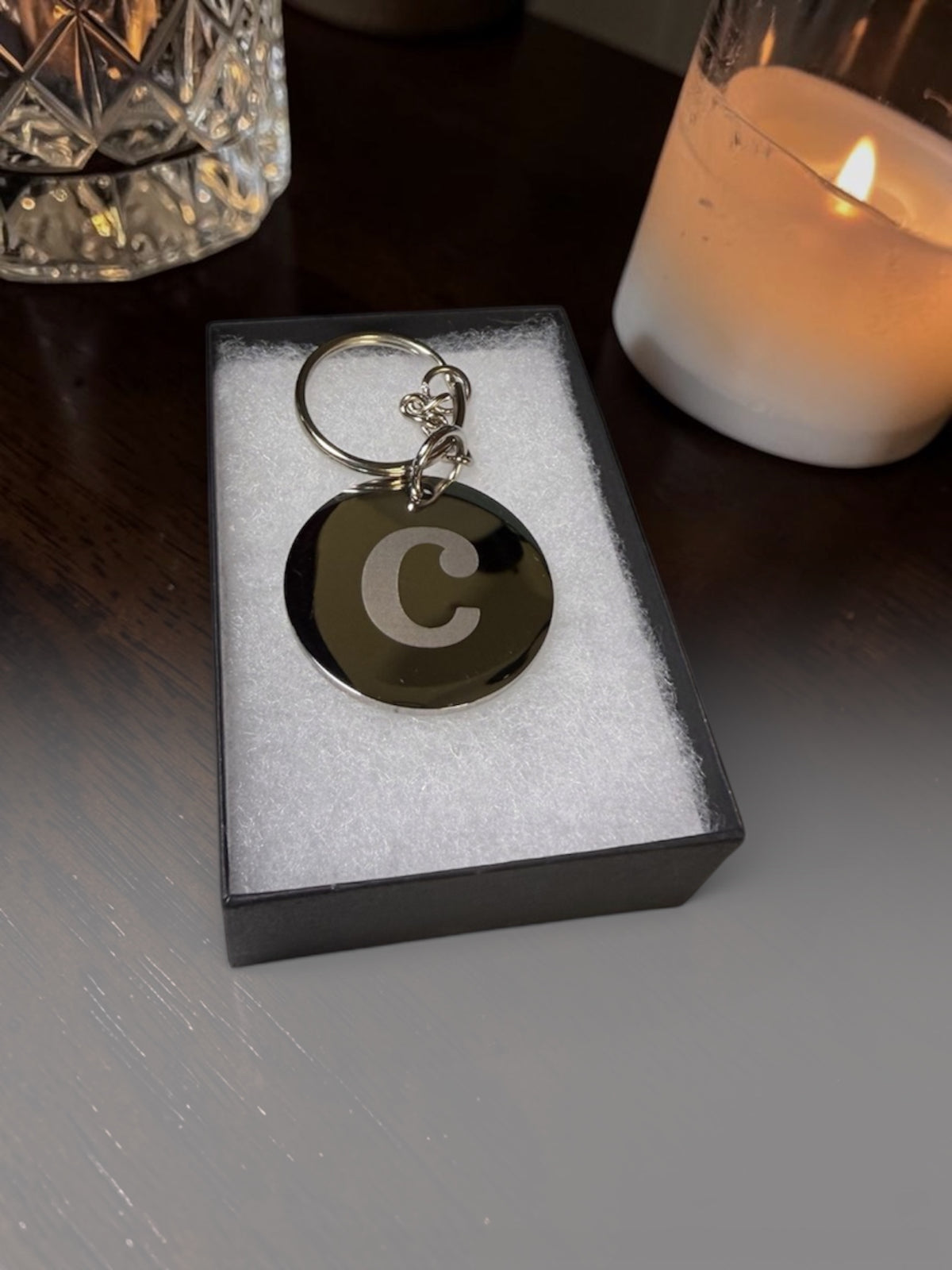 Stainless steel round personalized keychain